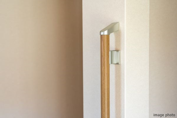 各所に手すりイメージ｜パークハウス千里中央
